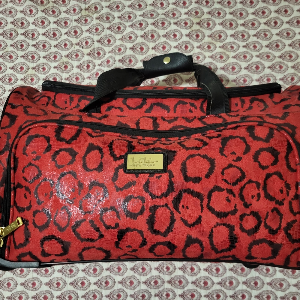 Nicole Miller New York Luggage